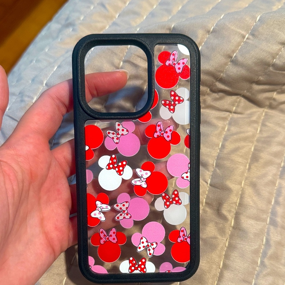 Minnie Mouse Disney Patterned Phone Case - Black and Red iPhone 15 pro